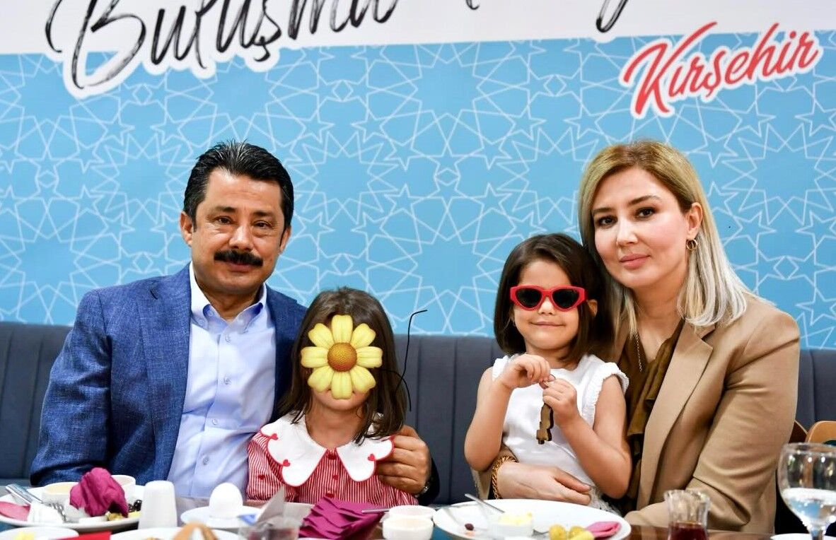 Kırşehir’de Çocuklara Yuva Sıcaklığı Sunan Aileler Onurlandırıldı (3)