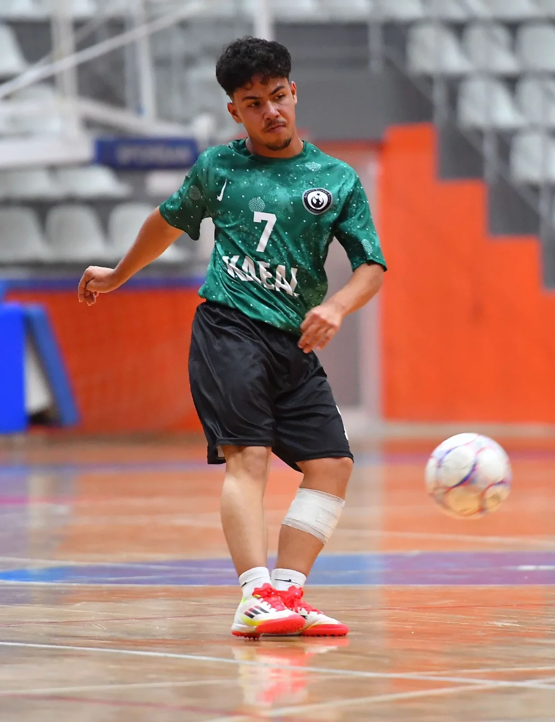 Okul Sporları Gençler B Kategorisi Futsal Müsabakalarında Gösterdikleri Üstün Performansla Il B (5)