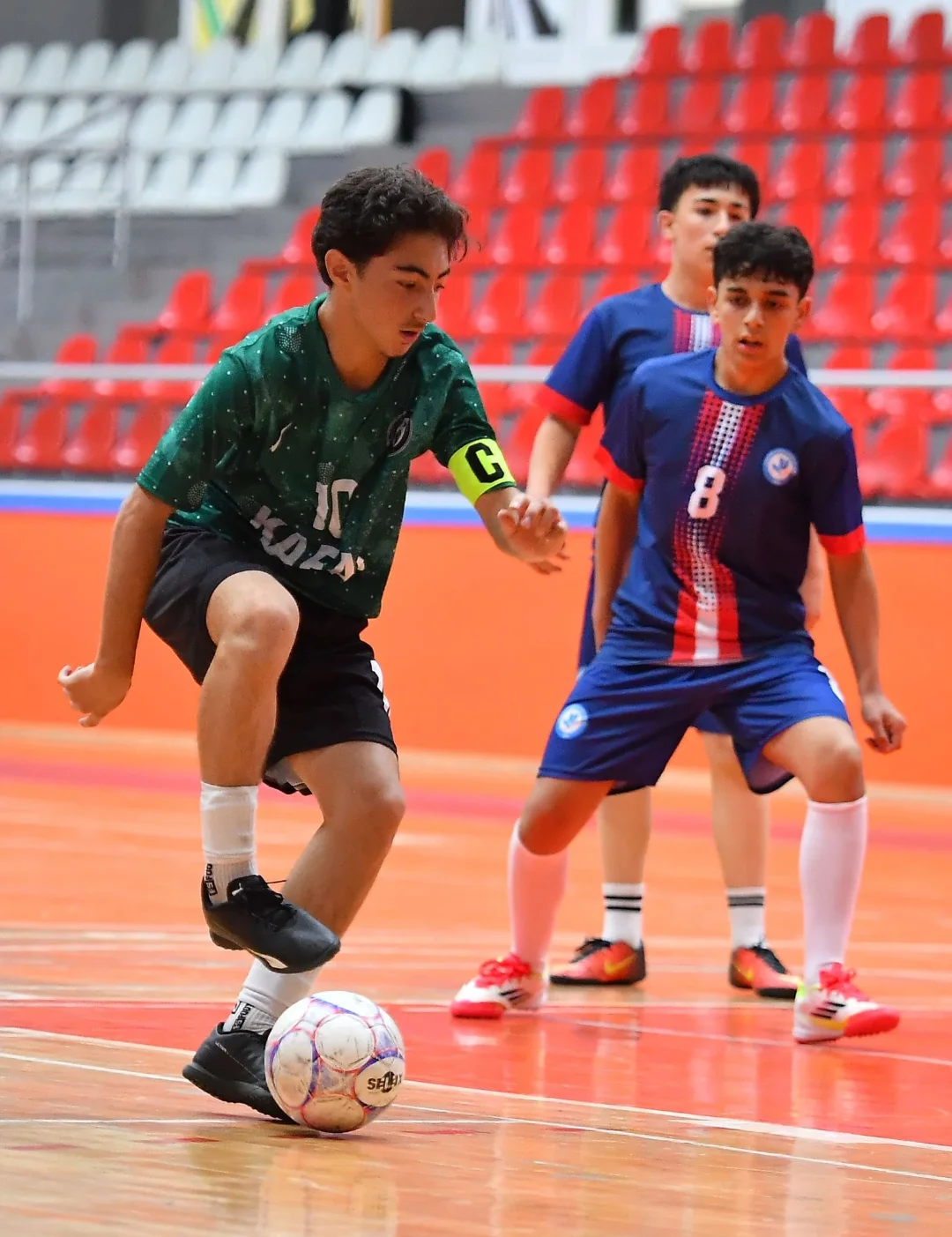 Okul Sporları Gençler B Kategorisi Futsal Müsabakalarında Gösterdikleri Üstün Performansla Il B (8)