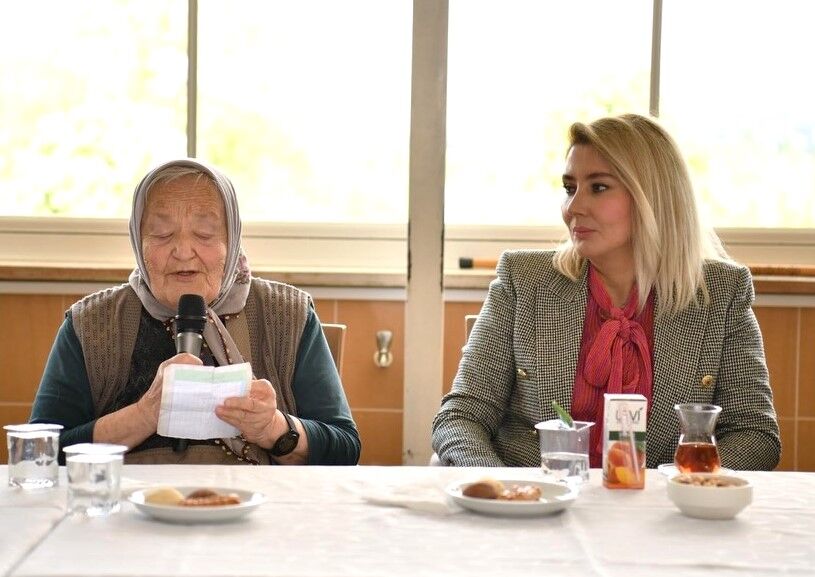 Protokol Eşlerinden Huzurevi Sakinlerine Gönül Köprüsü! (3)
