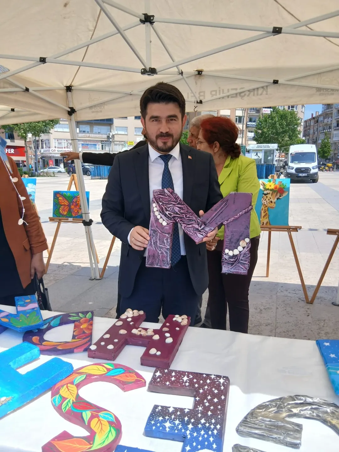 ♻️ Türkiye Çevre Haftası Etkinlikleri Kapsamında “Atıktan Sanata” Sergisi Ziyaret Edilditürkiye (4)