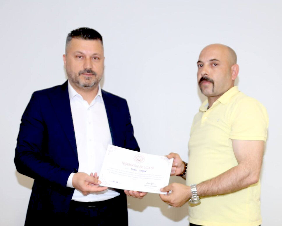 Üst Düzey Görev Değişikliği! (1)