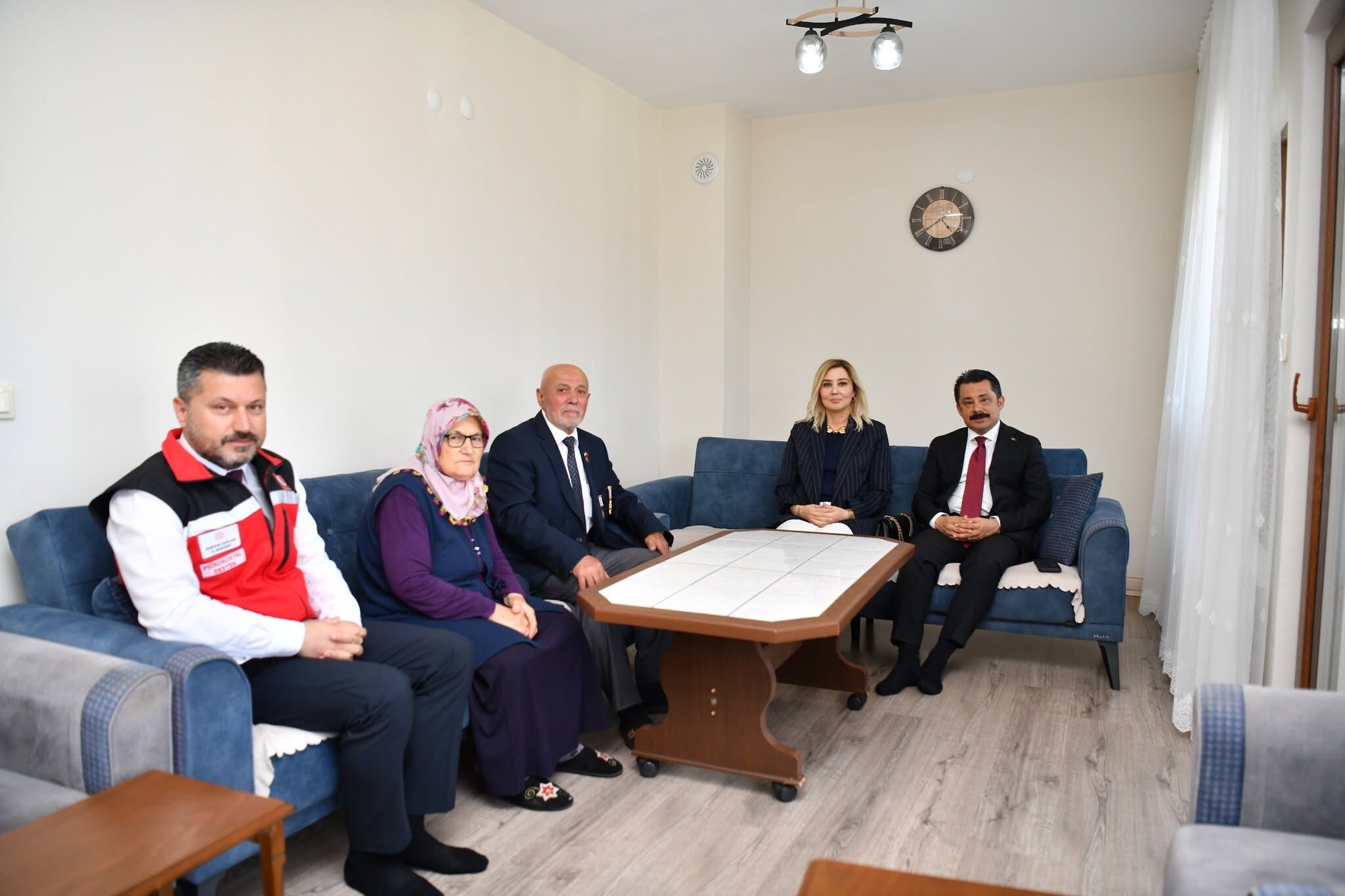 Vali Demiryürek, Gazi Ve Şehit Aileleriyle Bir Araya Geldi 6