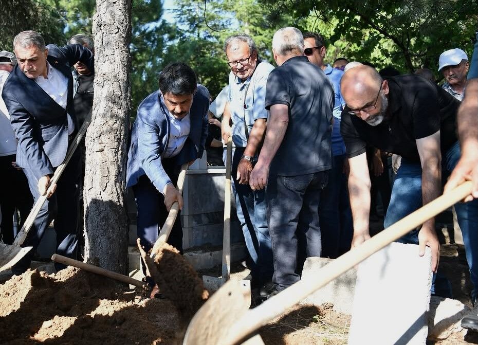 Bahat Dualarla Son Yolculuğuna Uğurlandı (4)
