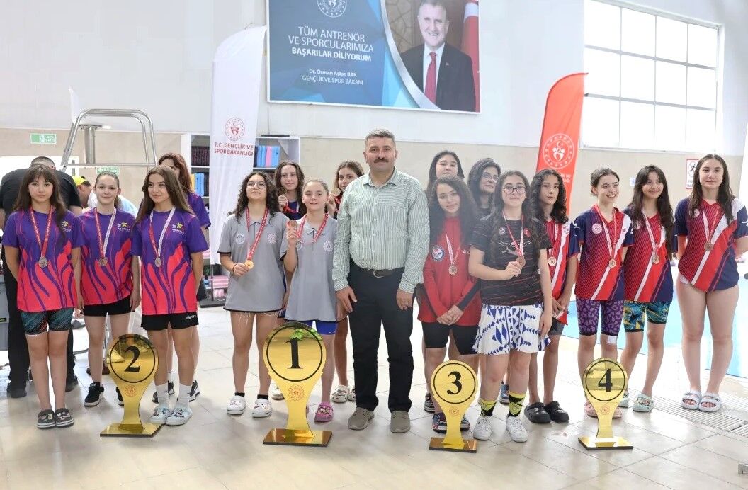 Bozkırda Şampiyonluk Kulaçları! Kırşehir’de Nefes Kesen Yarışlar (1)