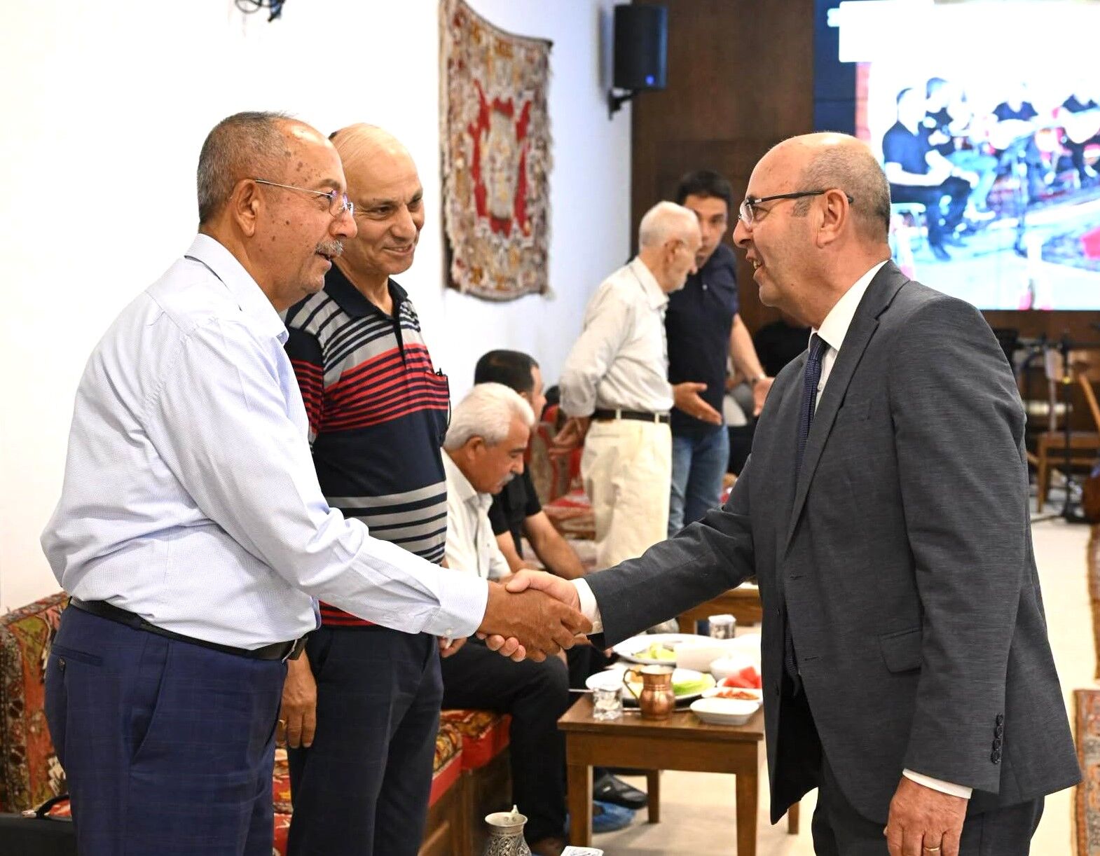 Büyük Ozan Şemsi Yastıman ‘Helebiş Gecesi’ Ile Anıldı (1)
