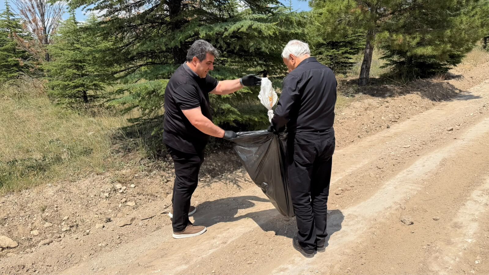 Cemal Kaya Çevre Duyarlılığı İçin Sahaya İndi 6