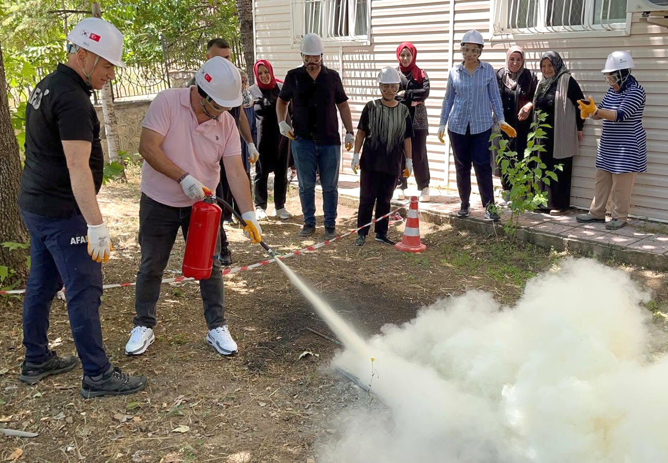 Çiçekdağı'nda Personele Uygulamalı Eğitim (4)
