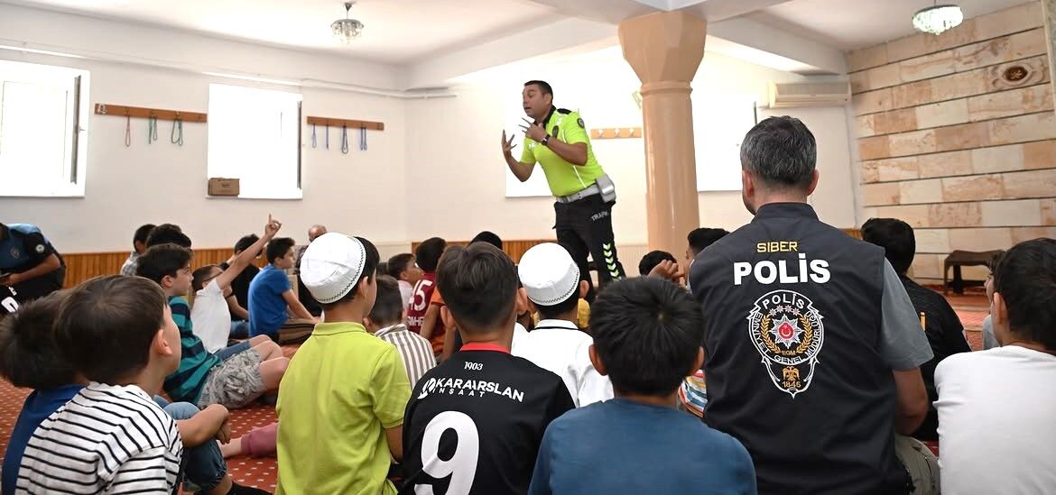 Emniyet’ten Farkındalık Çalışması “Bir Kişiyle Buluşmak, Herkese Ulaşmaktır” (3)