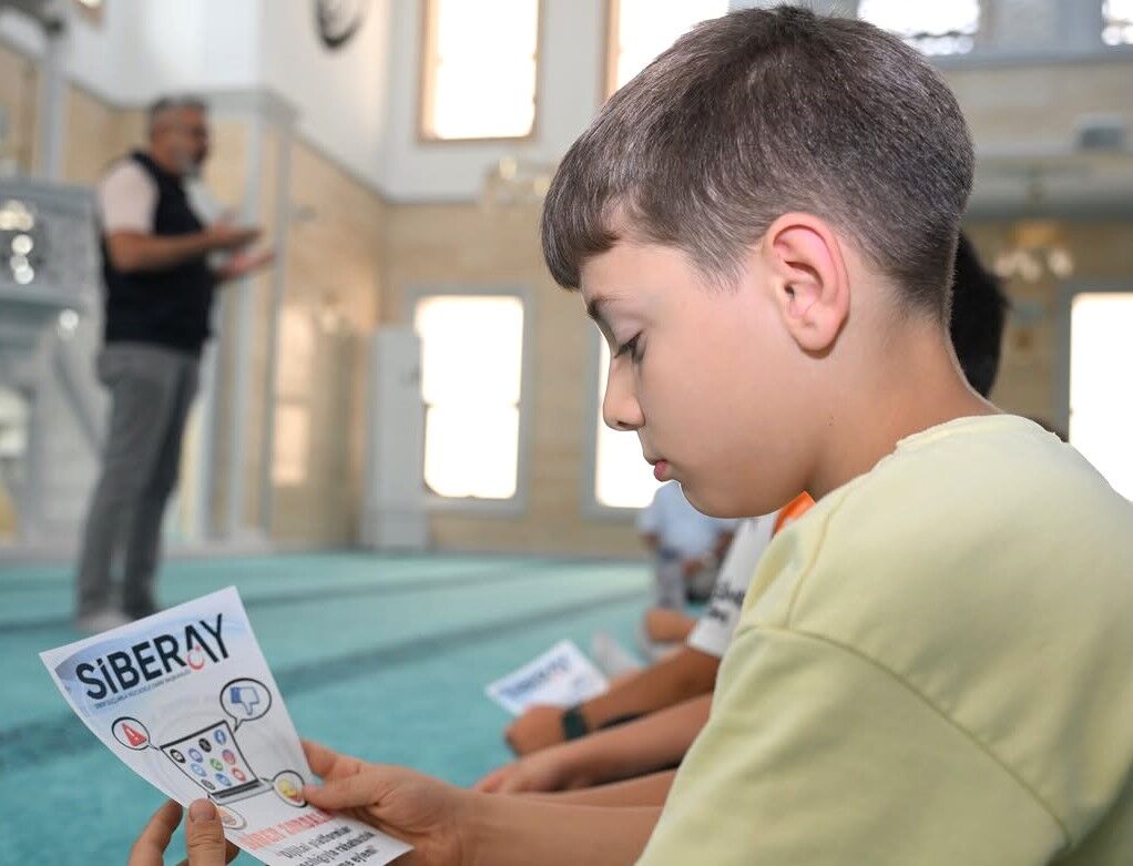Emniyet’ten Farkındalık Çalışması “Bir Kişiyle Buluşmak, Herkese Ulaşmaktır” (9)