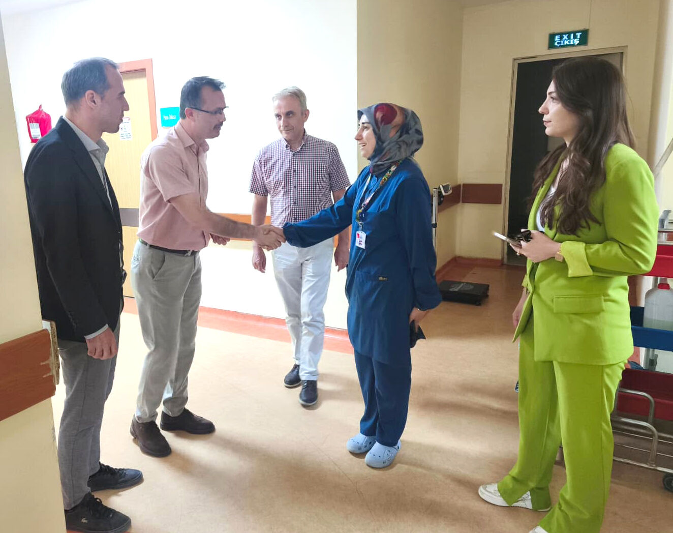Ersoy, Sağlık Çalışanları Ve Hastalarla Buluştu (2)
