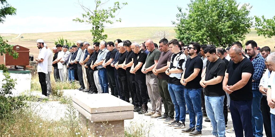 İl Emniyet Müdürü Görücü, Acılı Aileyi Yalnız Bırakmadı (3)