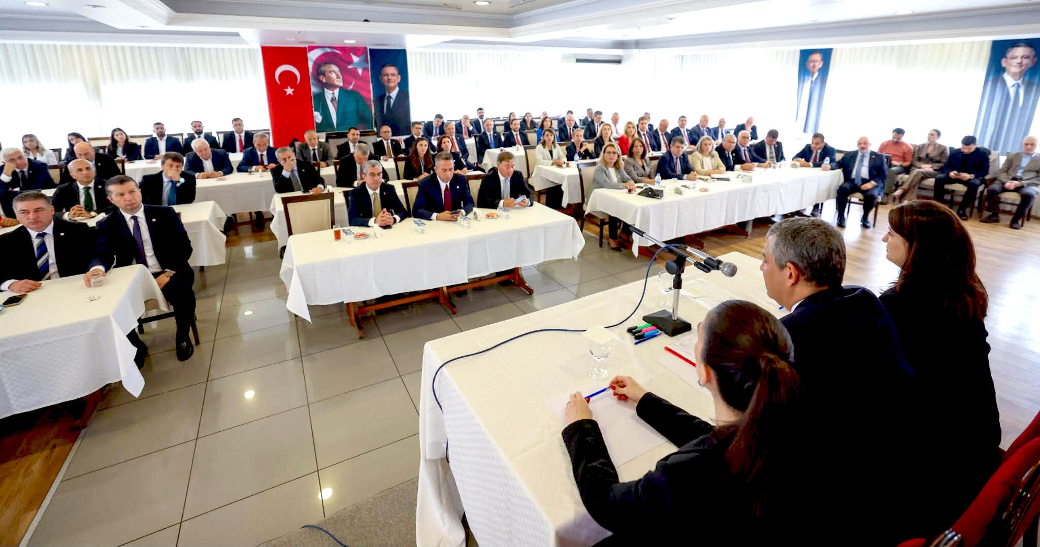 İlhan, Yeni Parti Meclisi Toplantısına Katıldı! Gündemde Demokrasi Ve Gelecek Vardı (2)