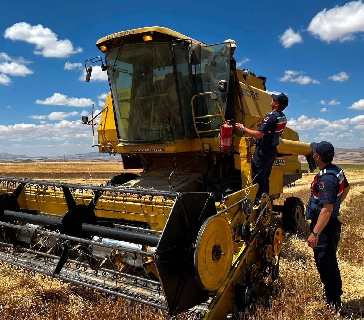 Jandarma Çiftçiler Tek Tek Bilgilendiriliyor (4)