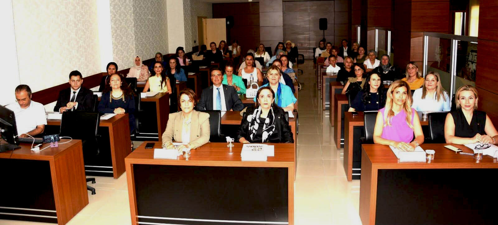 Kadın Girişimcileri Karaman’da Buluştu Kırşehir’i Şenlik Temsil Etti (2)