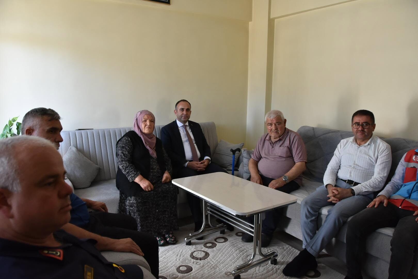 Kaymakam’dan Ilk Ziyaret Şehit Ailesine