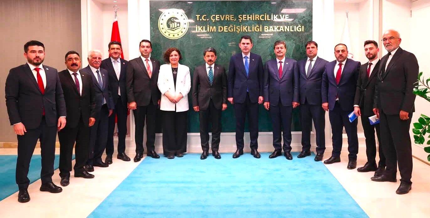 Kırşehir Heyeti Ankara’da Bakan Kurum Ile Buluştu (2)