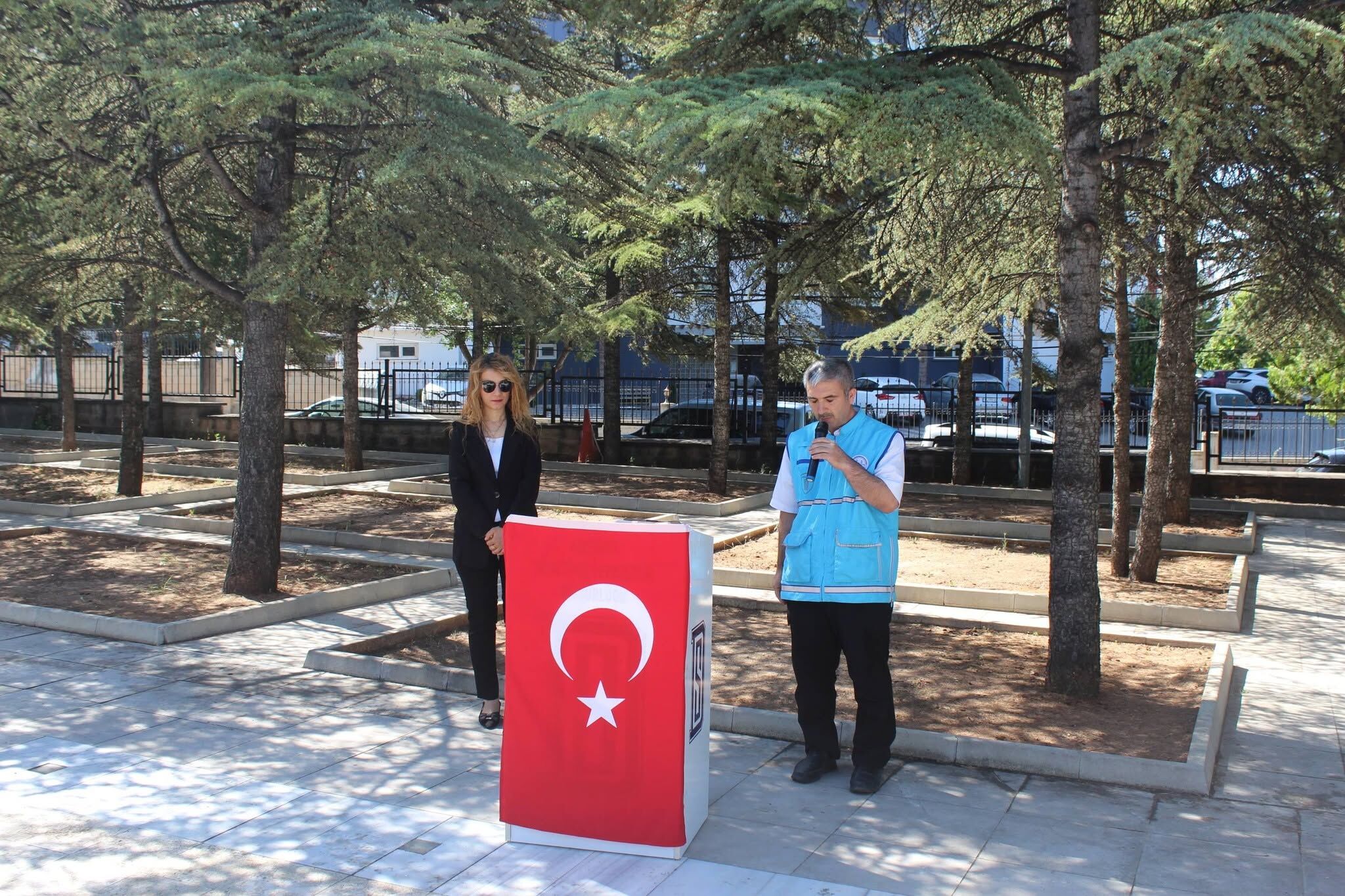 Kırşehir Şehitliği'nde Dualar Yükseldi 4