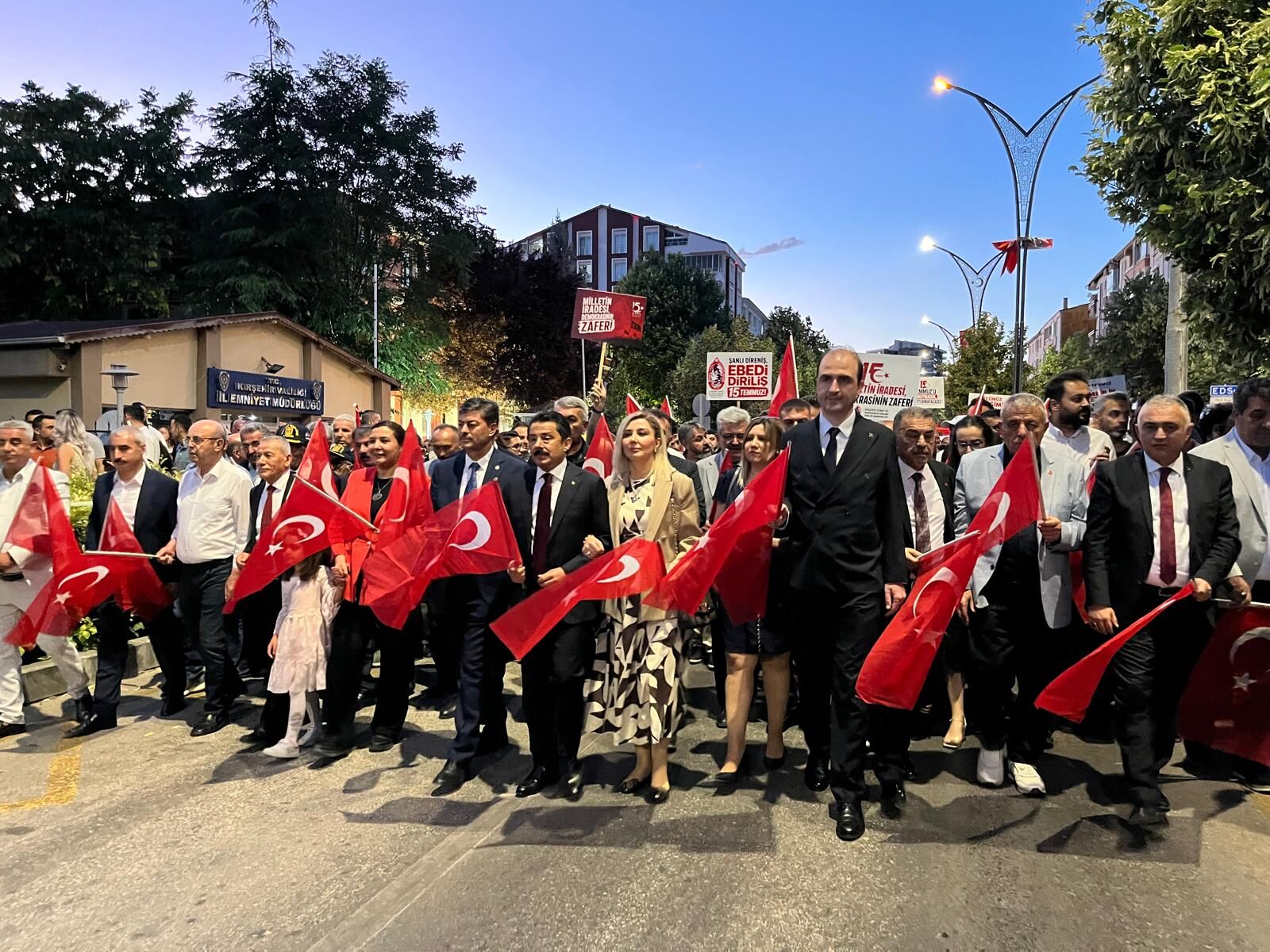 Kırşehir Tek Yürek Oldu! Binlerce Kişi 15 Temmuz Için Meydanlara Indi (25)-1