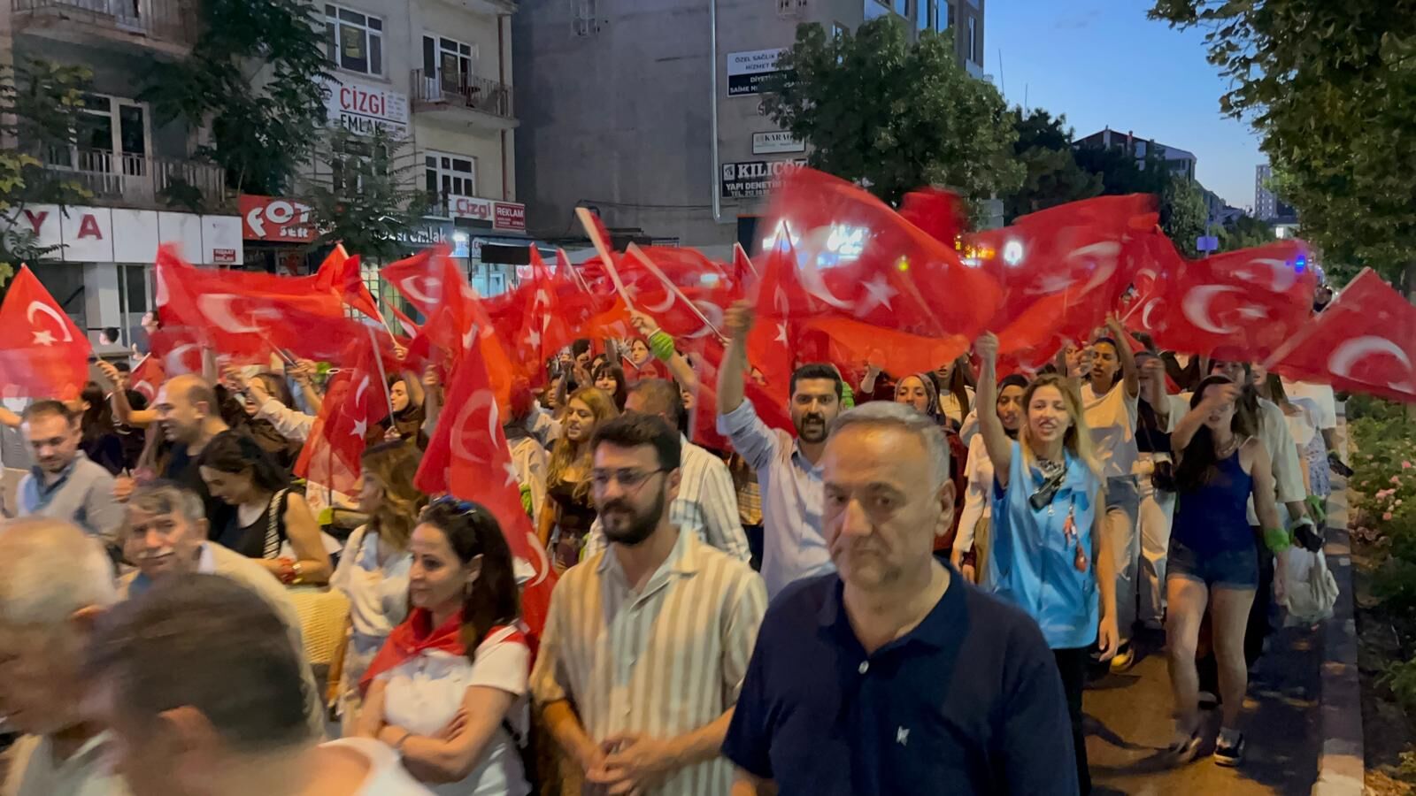 Kırşehir Tek Yürek Oldu! Binlerce Kişi 15 Temmuz Için Meydanlara Indi (27)-1