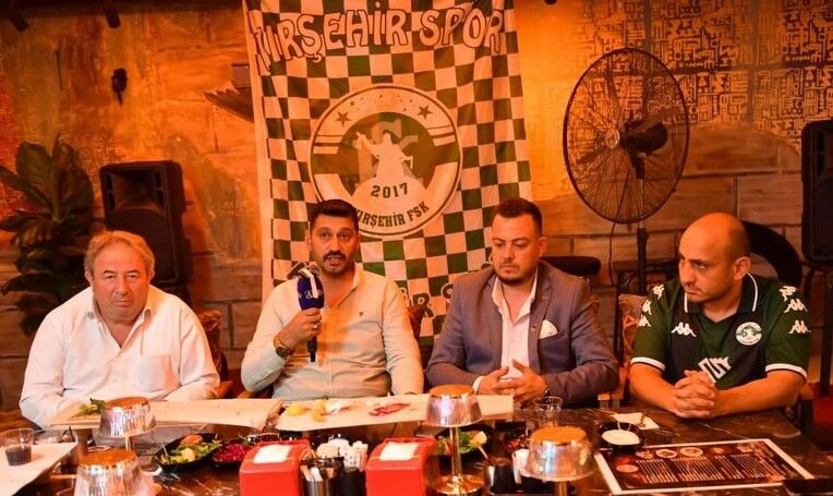 Kırşehir’de Futbol Ve Siyaset Dünyasını Bir Araya Getiren Birlik Buluşması (1)