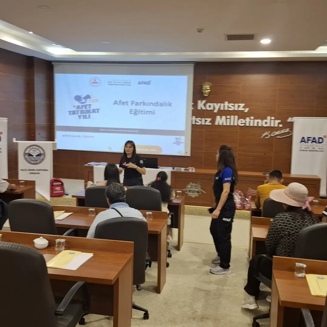 Kırşehir’de Görme Engelliler Afetlere Karşı Hazırlanıyor 1 (2)
