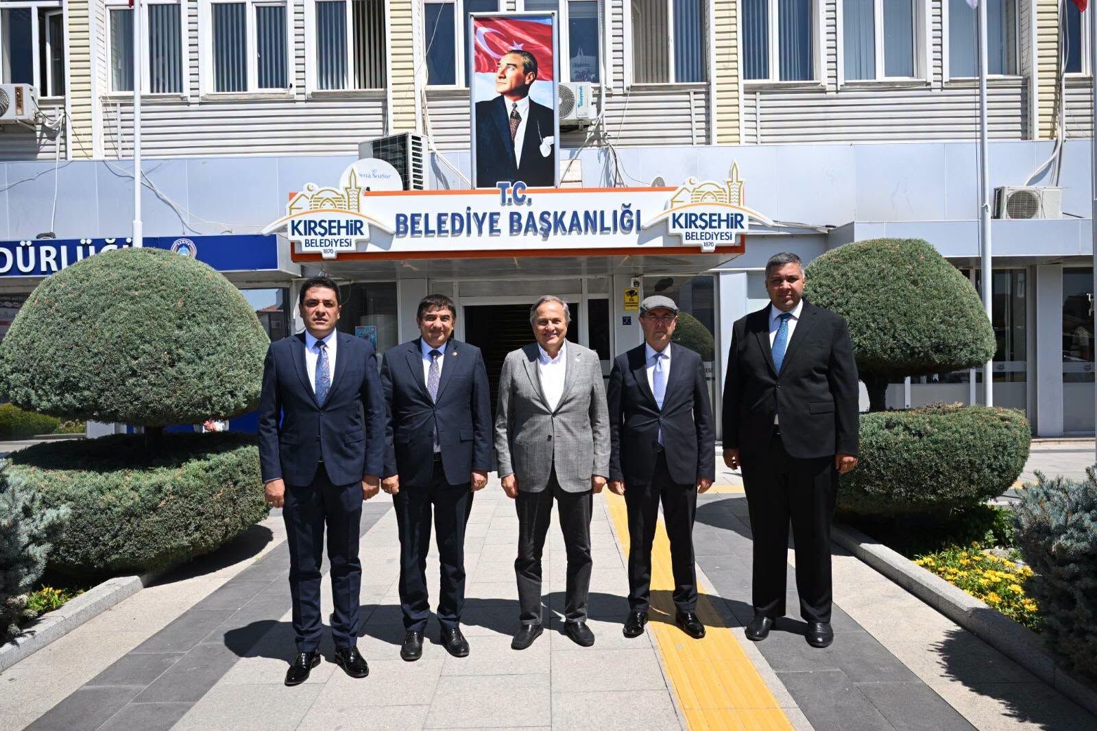 Kırşehir'de Siyasi Trafik Hızlandı! 1