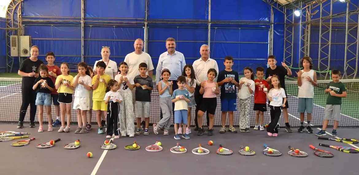 Tenis Kortlarında Tatlı Mola (3)