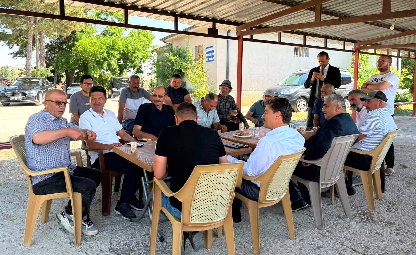 Vatandaşlarla Bir Araya Gelen Heyet, Köyün Ihtiyaçlarını, Devam Eden Çalışmaları Ve Talepleri Yerinde Dinledi (3)