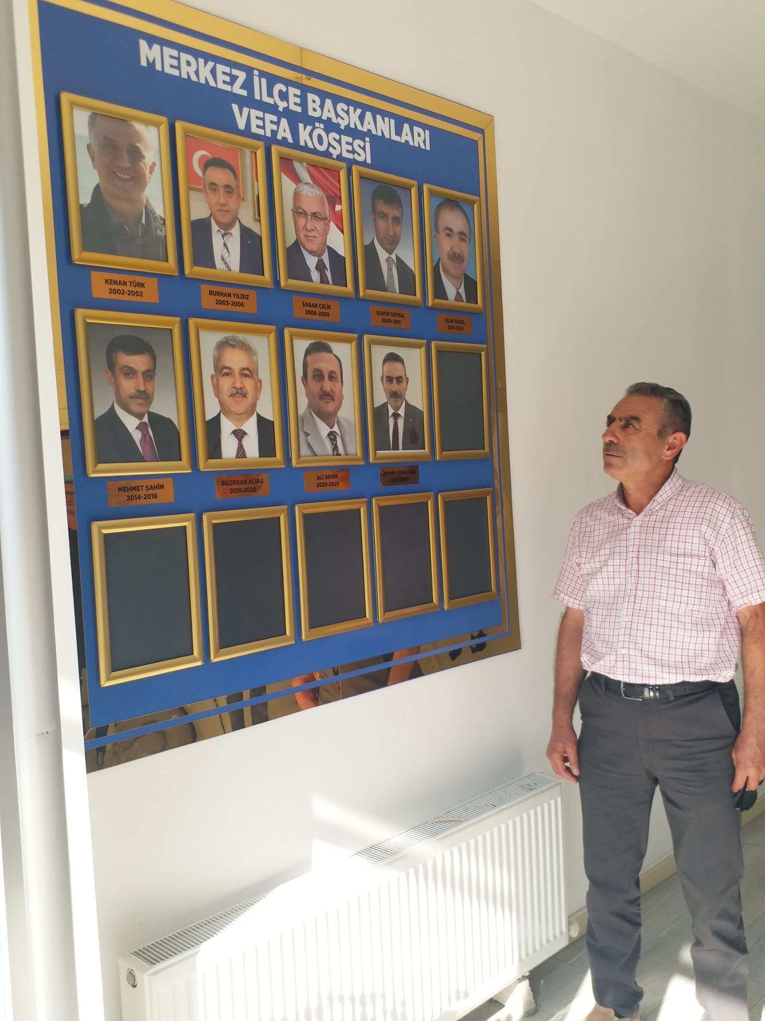 Ak Parti Kırşehir Merkez İlçe’de “Vefa Köşesi” Oluşturuldu 4
