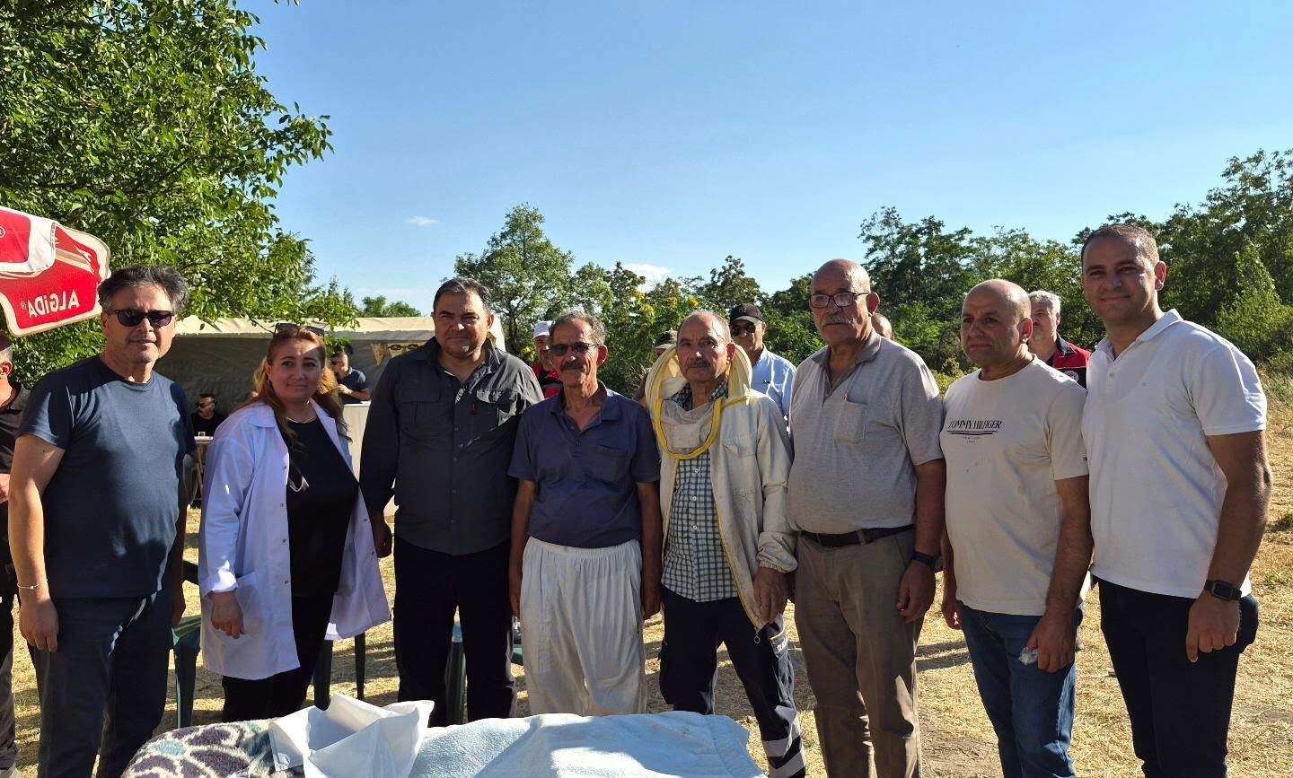 Arıcılar Sezonun İlk Ürünlerini Topluyor 4