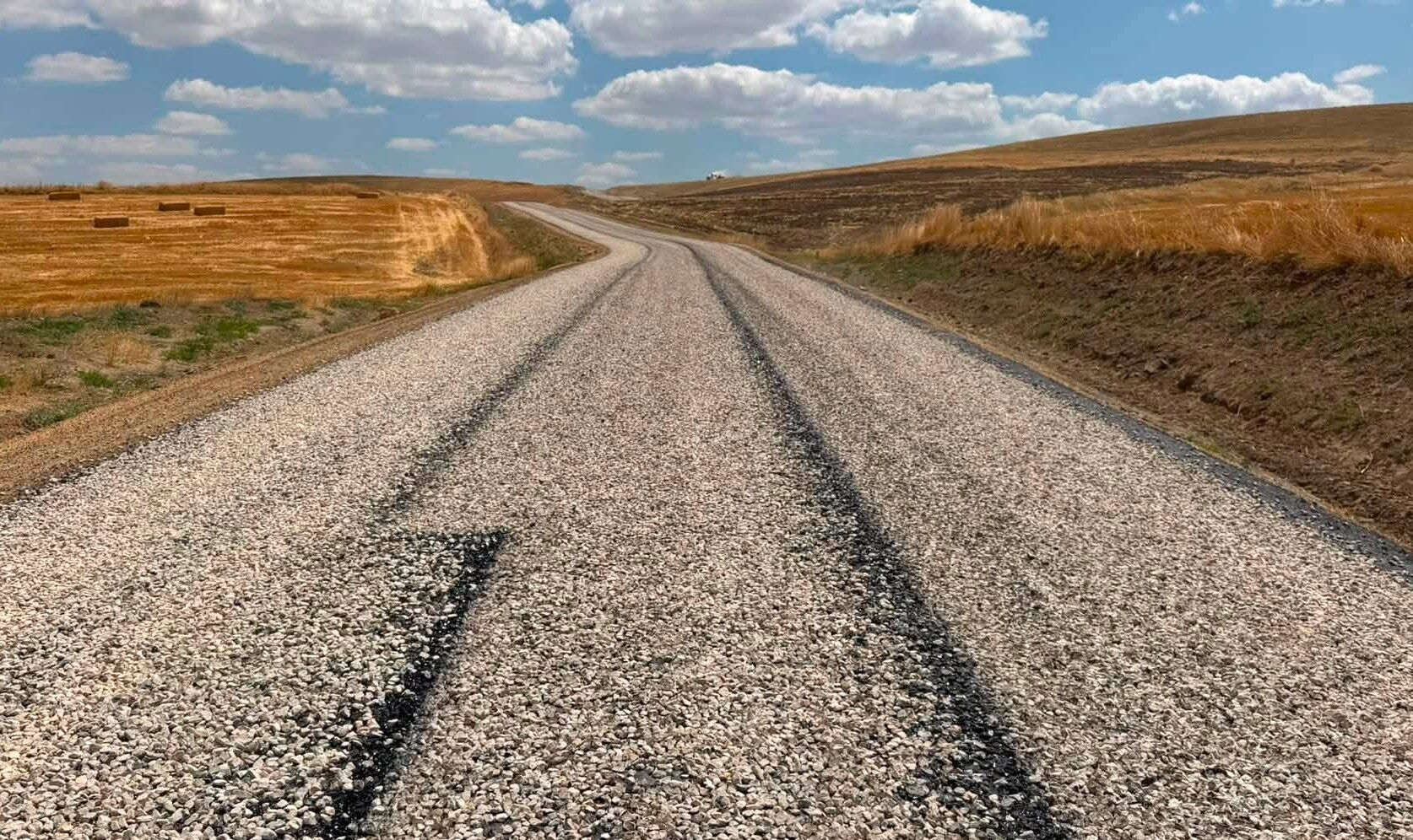 Büyükkışla'nın 4 Kilometrelik Yolu Asfaltlandı, Hizmete Açıldı (3)