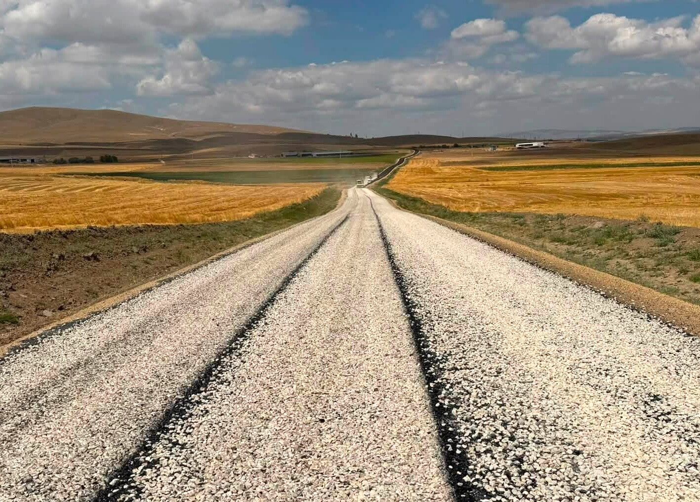 Büyükkışla'nın 4 Kilometrelik Yolu Asfaltlandı, Hizmete Açıldı (4)
