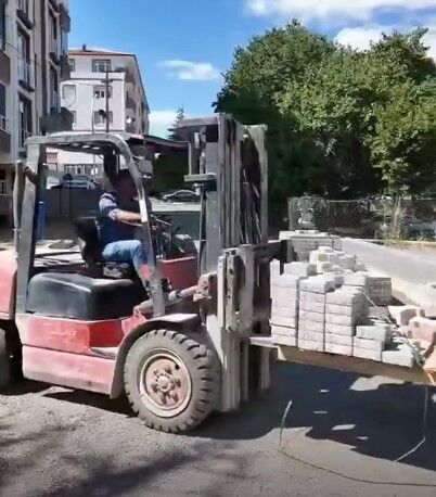 Çiçekdağı’nda Kapsamlı Yol Ve Kaldırım Yenileme Hamlesi (2)