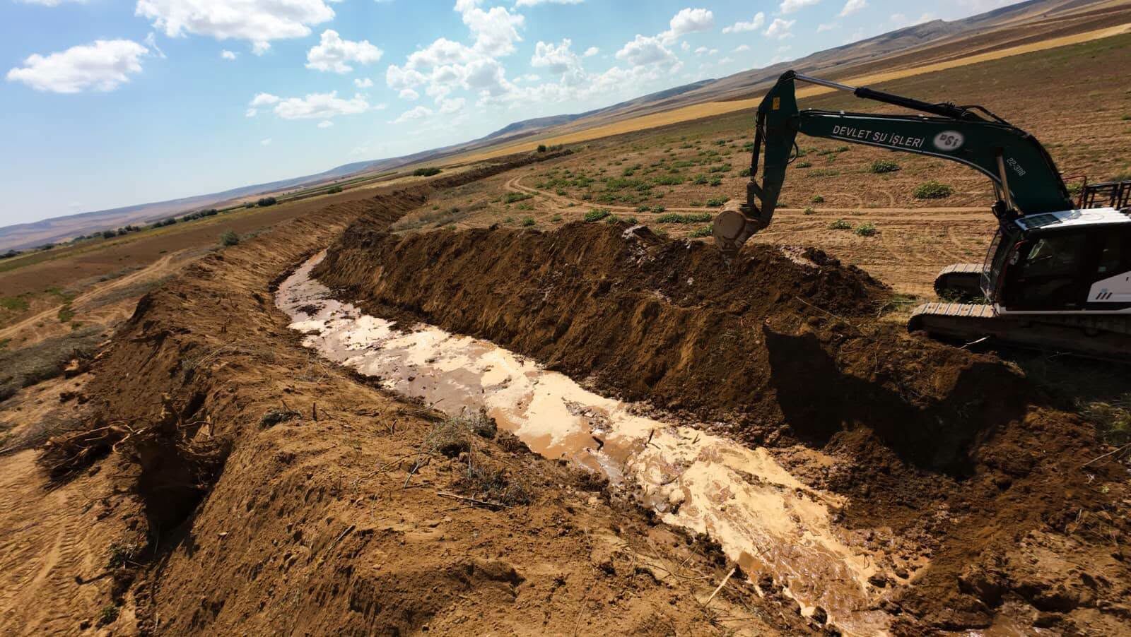 Dsi̇, Kırşehir’de Iki Dereyi Temizliyor 3