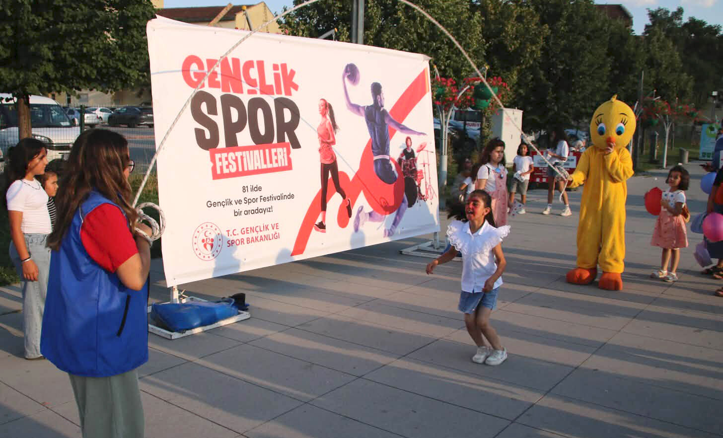 Gençlik Ve Spor Festivali Kırşehir’de Renkli Görüntülere Sahne Oldu (8)