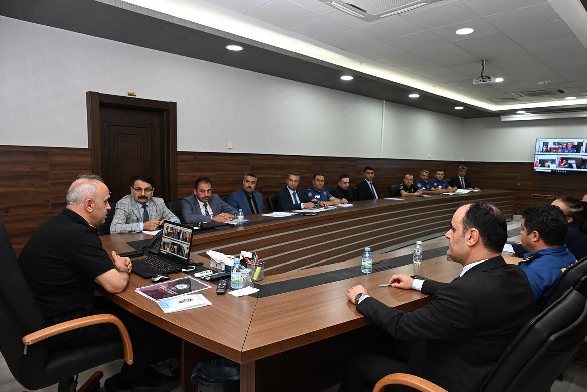 İl Emniyet Müdürümüz Sayın Dr. @Mesutgorucuresmi Başkanlığında, Ilgili Birim Amirlerimizin Katıl (1)-1