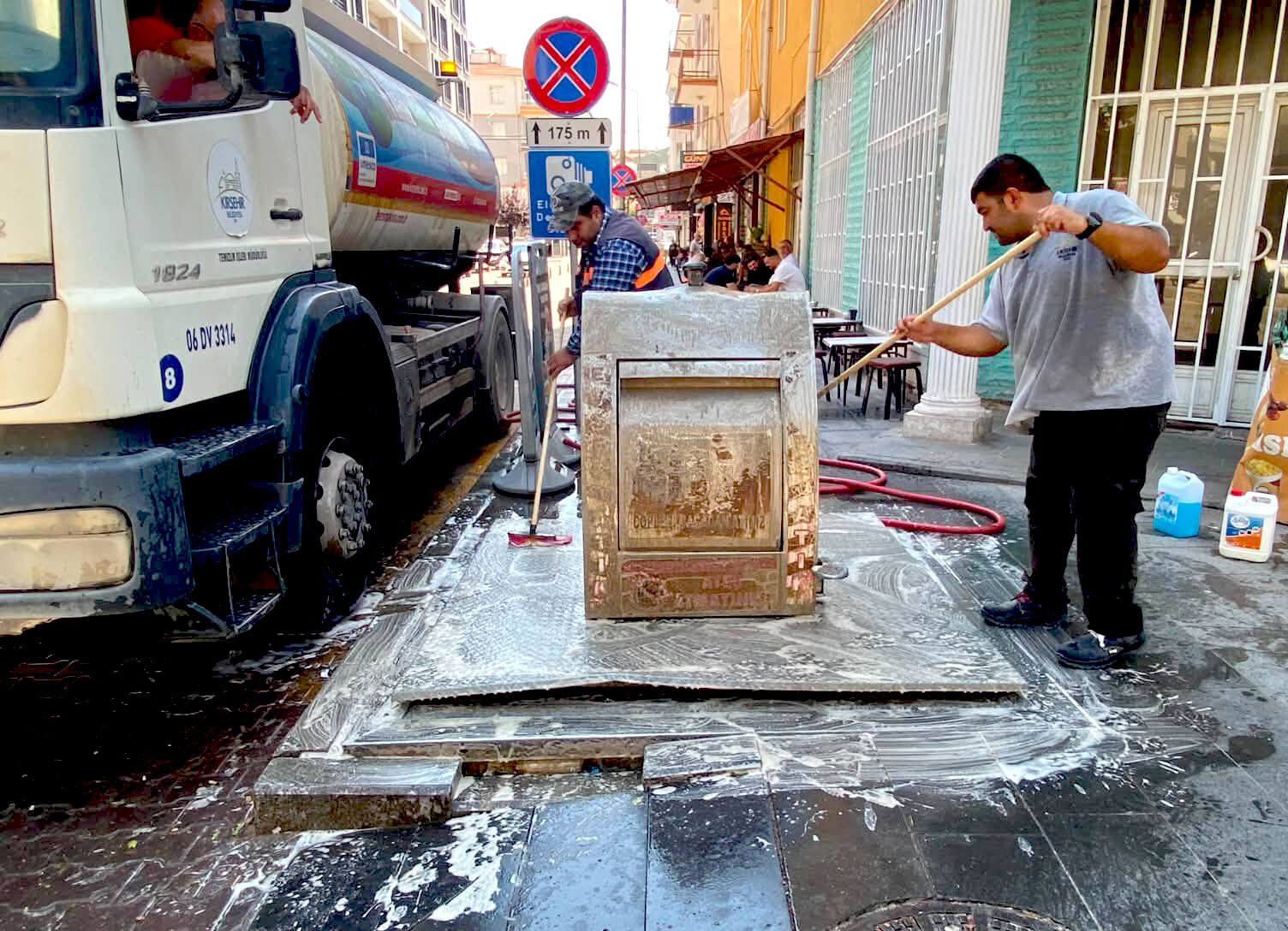 Kırşehir Belediyesi Temizlik Ekipleri Sahada (3)