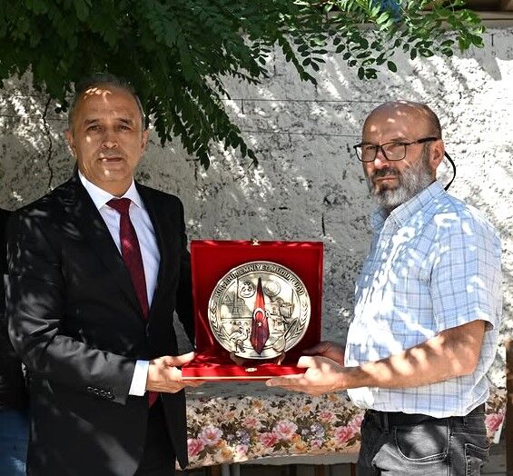 Kırşehir Emniyeti, Şehit Bekir Deniz’i Şehadetinin Yıl Dönümünde Dualarla Andı (4)