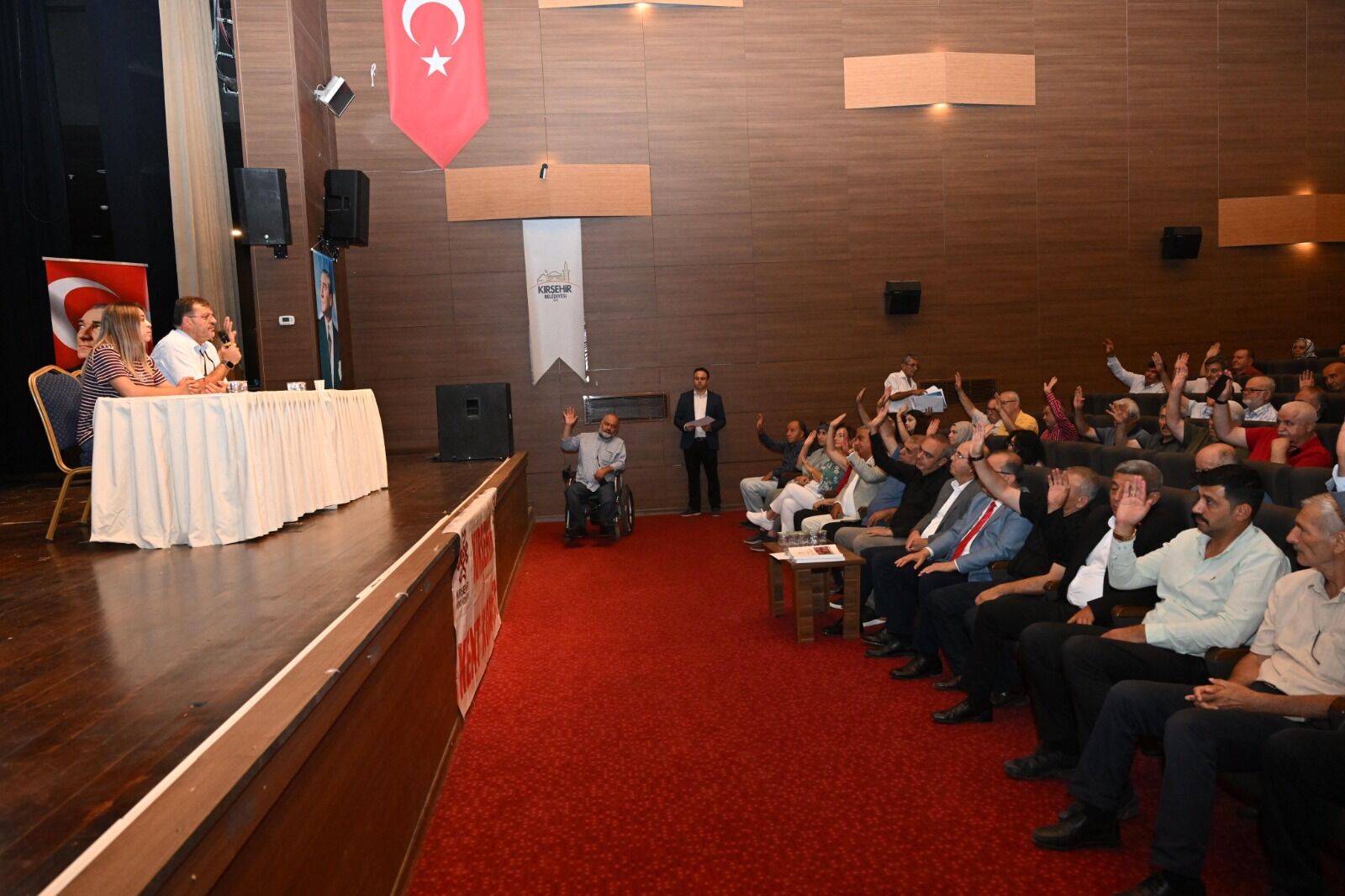 Kırşehir Kent Konseyi’nde Müfit Göçen Yeniden Başkan Seçildi 2