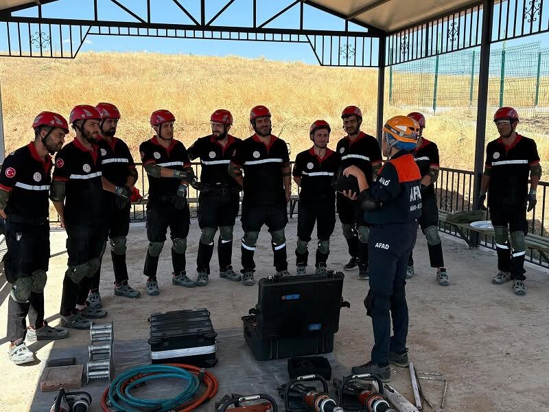 Kırşehir’de Arama Kurtarma Ekibine Akreditasyon Eğitimi Başladı 2