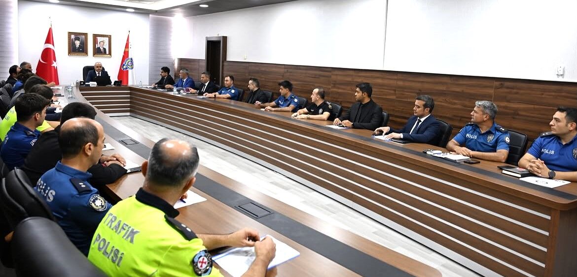 Kırşehir'de Asayiş Ve Trafik Uygulamaları Gözden Geçirildi (4)