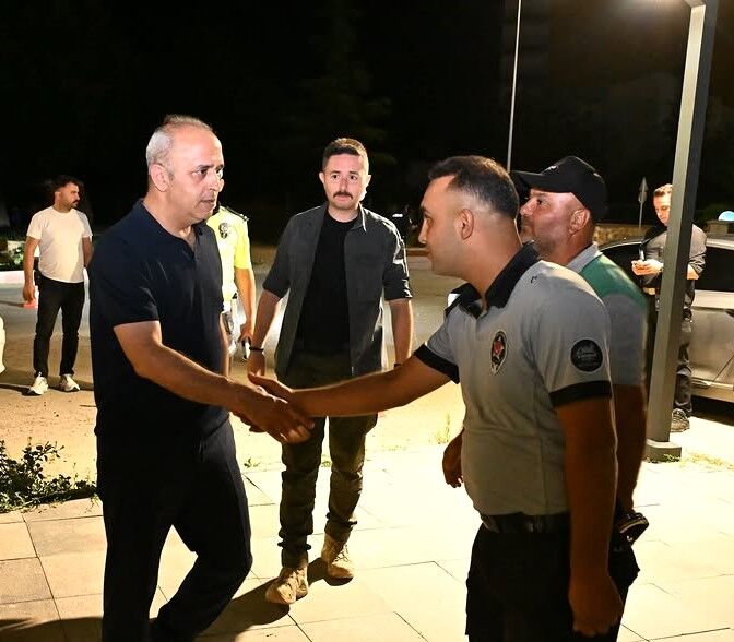 Kırşehir'de Emniyetten Sıkı Denetim İl Emniyet Müdürü Dr. Mesut Görücü Sahada! (6)