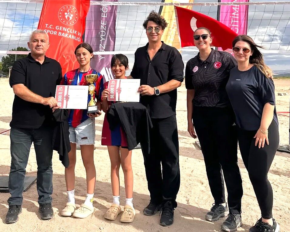 Kırşehir'de Zafer Coşkusu Bu Kez Kum Sahasında Yaşandı (4)