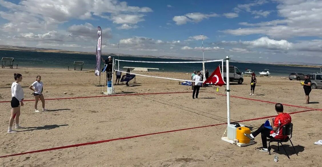 Kırşehir'de Zafer Coşkusu Bu Kez Kum Sahasında Yaşandı (6)