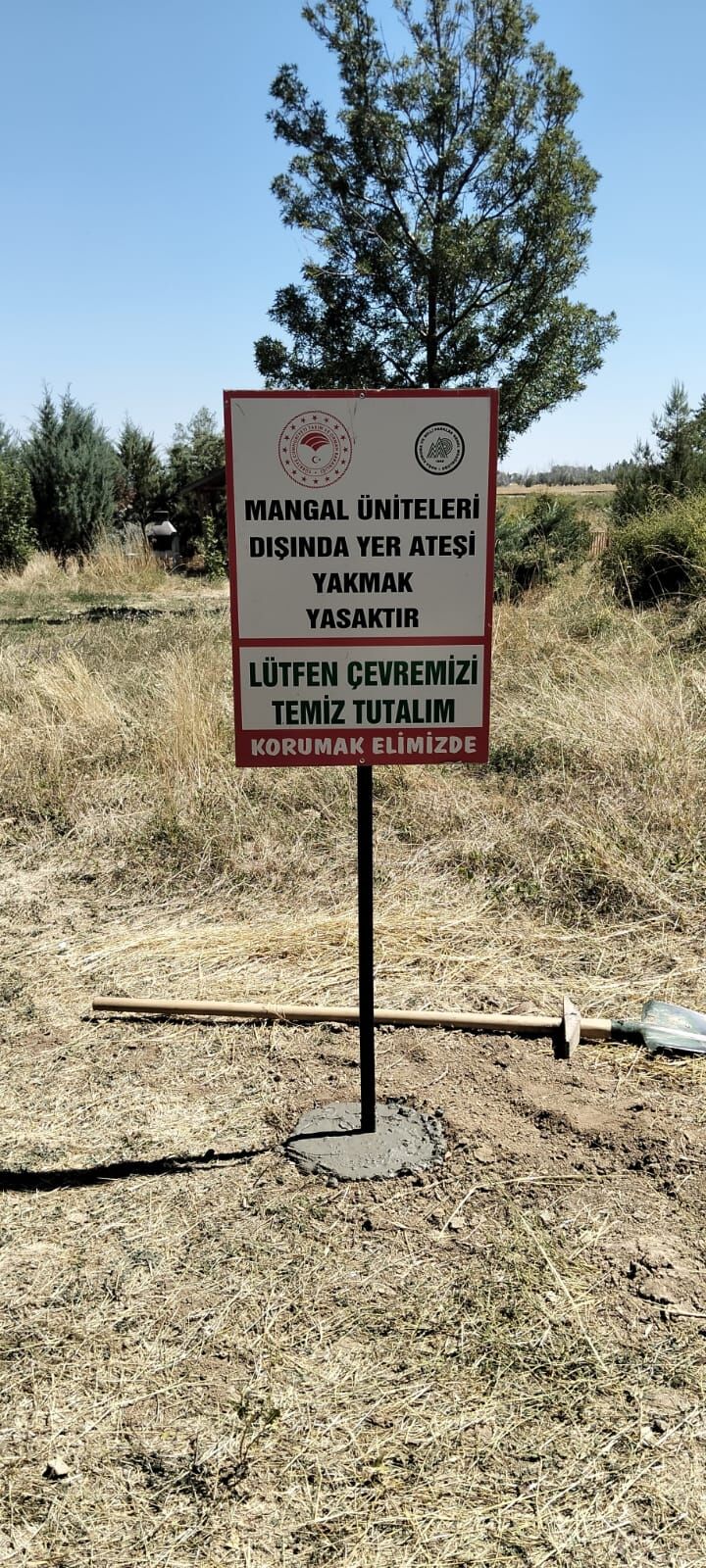 Kırşehir’in Kuş Cenneti Seyfe Gölü’nde Tabelalar Yeniden Yerleştirildi (1)