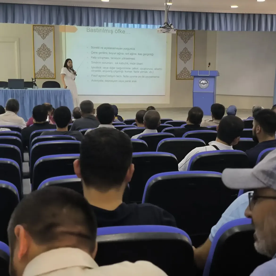 Merkez Shmde Görev Yapan Çocuk Gelişimci Rabia Koçyi̇ği̇t Özcan, Sosyal Çalışmacı Büşra Demi̇ryür (2)