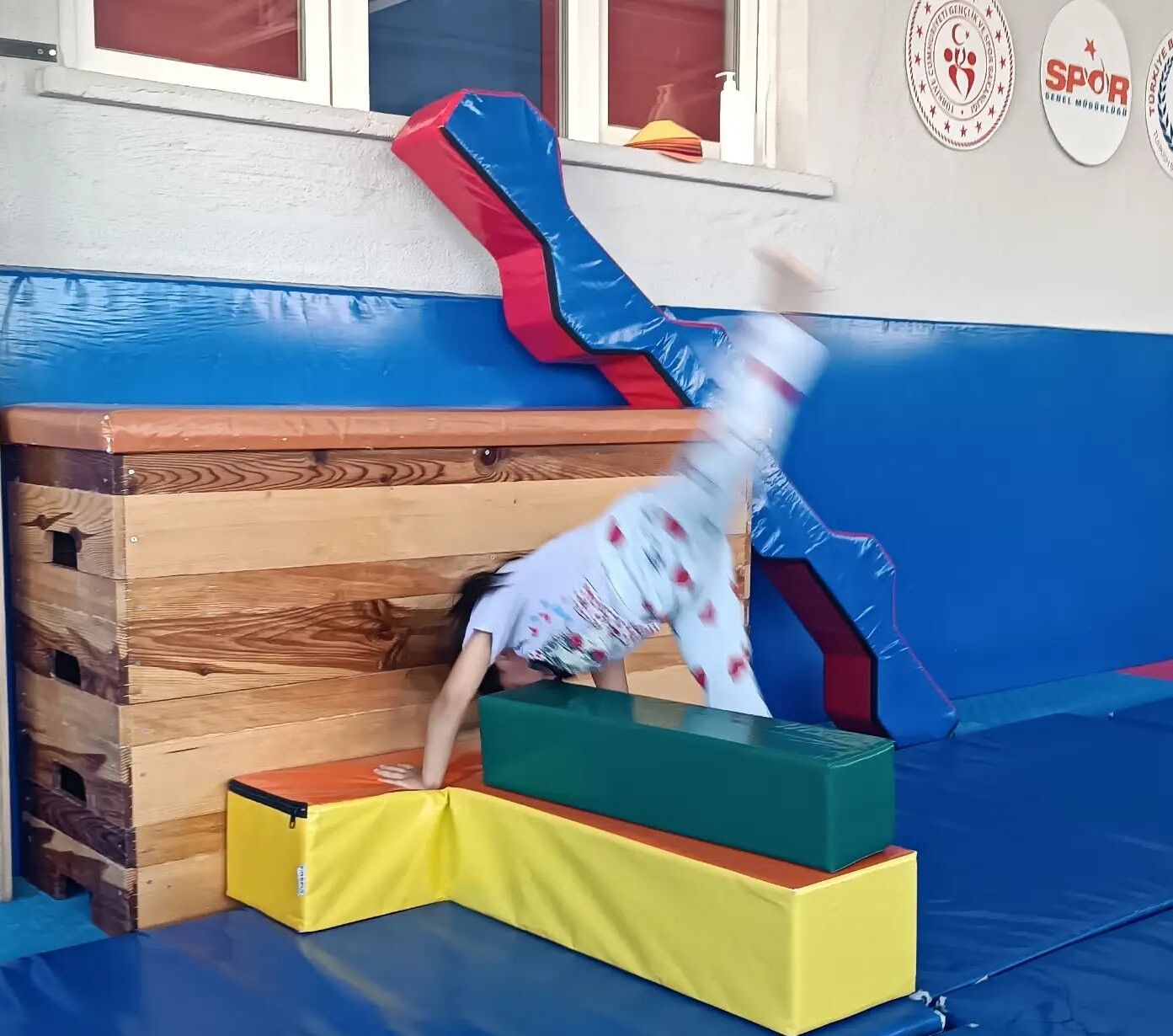 Mucur'da Minik Cimnastikçilerin Antrenmanları Sürüyor (2)