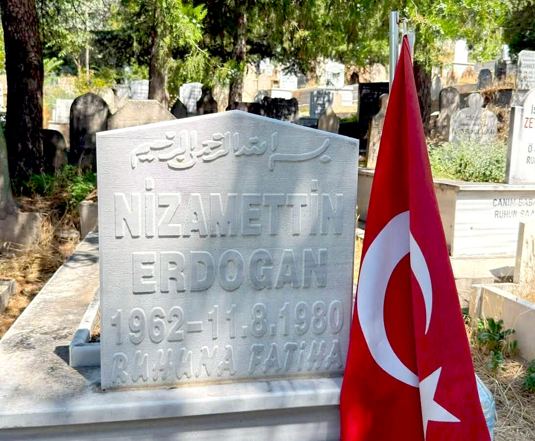 Şehit Nizamettin Erdoğan Şehadet Yıl Dönümünde Kabri Başında Anıldı (5)