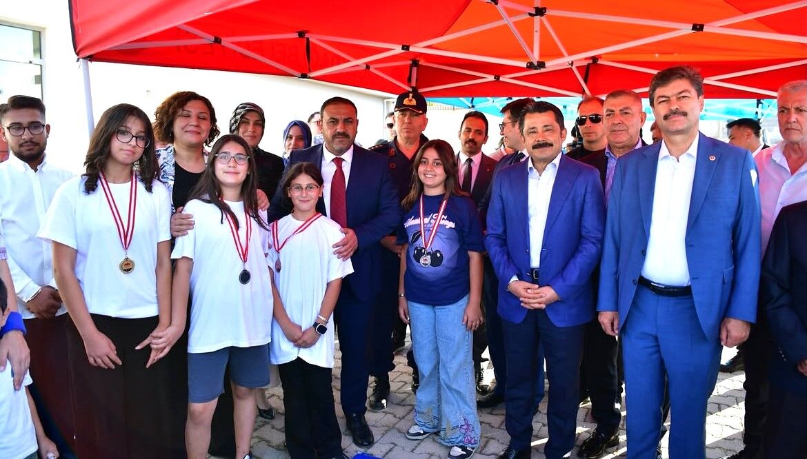 Vali Demiryürek Çiçekdağı'nda Temel Attı, Müze Açtı, Festival Coşkusuna Ortak Oldu (7)